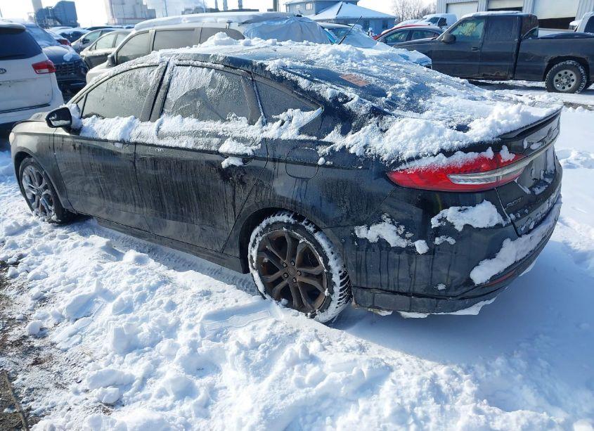 Photo 3 of 2017 Ford Fusion SE (VIN 3FA6P0H75HR404680)