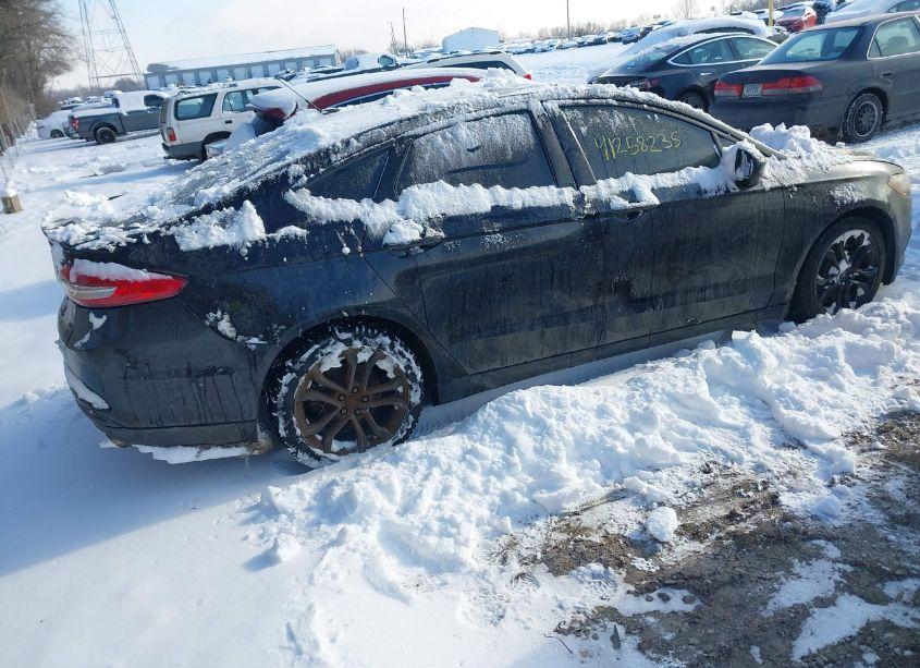 Photo 4 of 2017 Ford Fusion SE (VIN 3FA6P0H75HR404680)