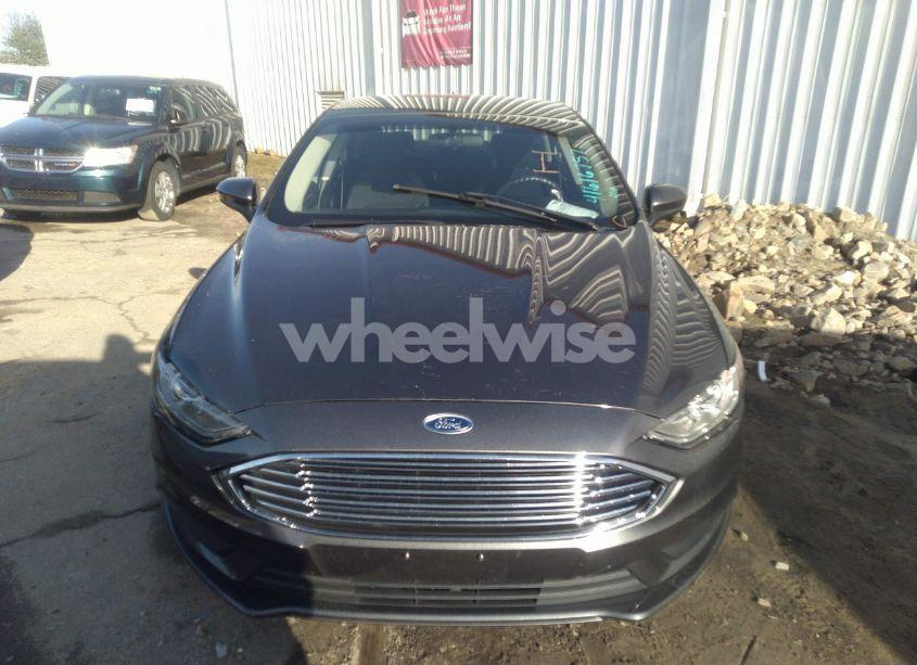 Photo 12 of 2018 Ford Fusion SE (VIN 3FA6P0H75JR174550)