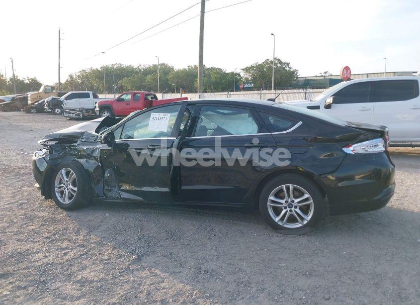 Photo 14 of 2018 Ford Fusion SE (VIN 3FA6P0H75JR175844)
