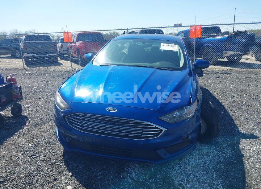 Photo 12 of 2018 Ford Fusion SE (VIN 3FA6P0H75JR189856)