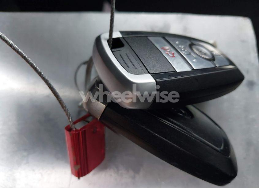 Photo 11 of 2019 Ford Fusion SE (VIN 3FA6P0H75KR122403)