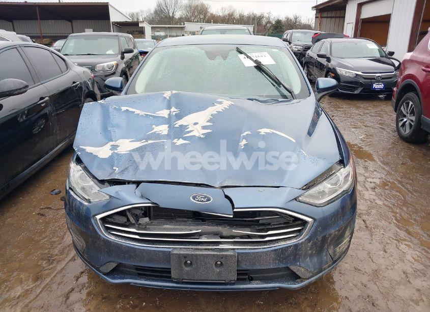 Photo 12 of 2019 Ford Fusion SE (VIN 3FA6P0H75KR122403)