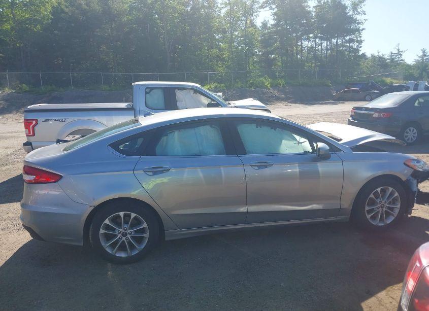 Photo 13 of 2020 Ford Fusion SE (VIN 3FA6P0H75LR154852)