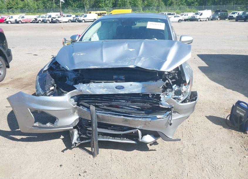 Photo 6 of 2020 Ford Fusion SE (VIN 3FA6P0H75LR154852)
