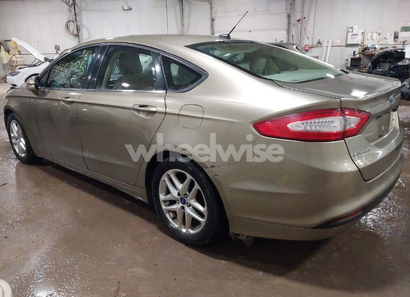 Photo 3 of 2013 Ford Fusion SE (VIN 3FA6P0H76DR114524)