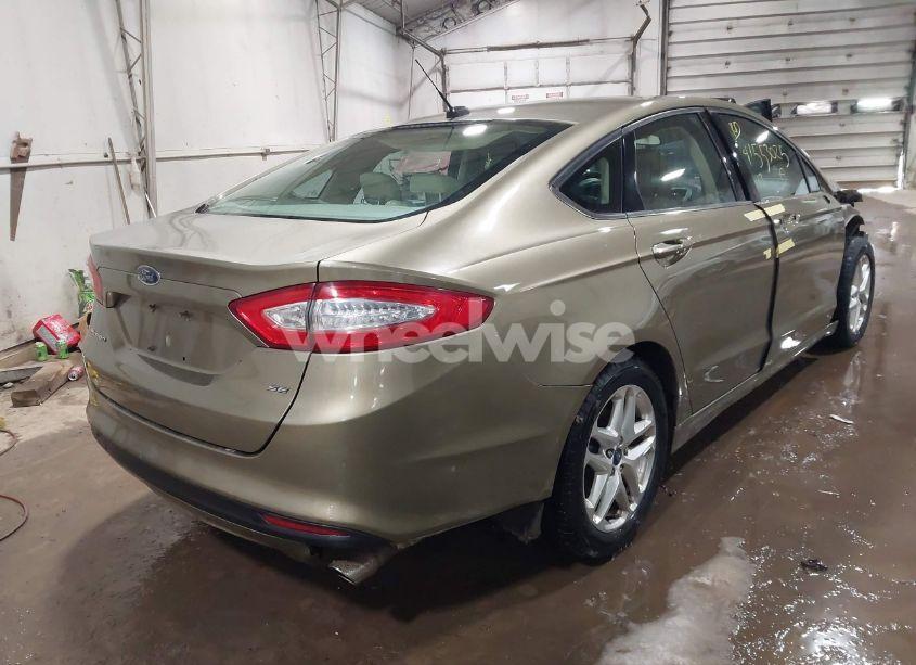 Photo 4 of 2013 Ford Fusion SE (VIN 3FA6P0H76DR114524)