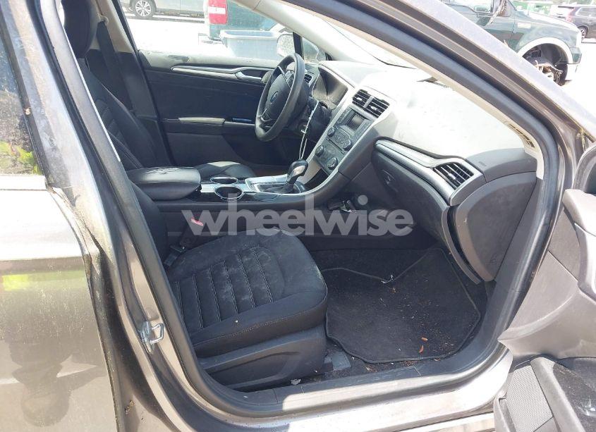 Photo 5 of 2013 Ford Fusion SE (VIN 3FA6P0H76DR118606)