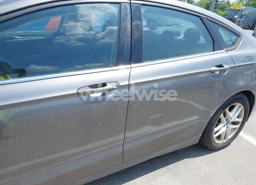 Photo 6 of 2013 Ford Fusion SE (VIN 3FA6P0H76DR118606)