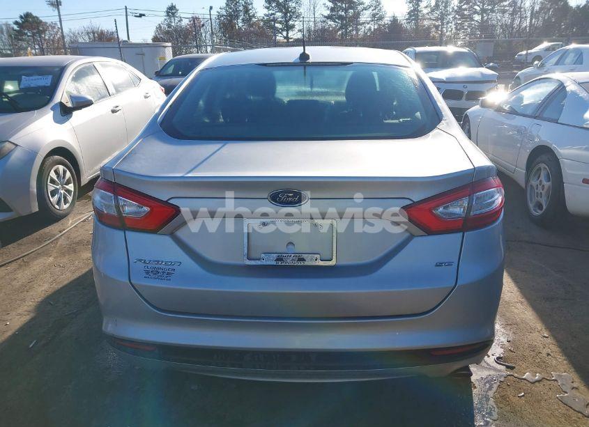 Photo 16 of 2013 Ford Fusion SE (VIN 3FA6P0H76DR122476)