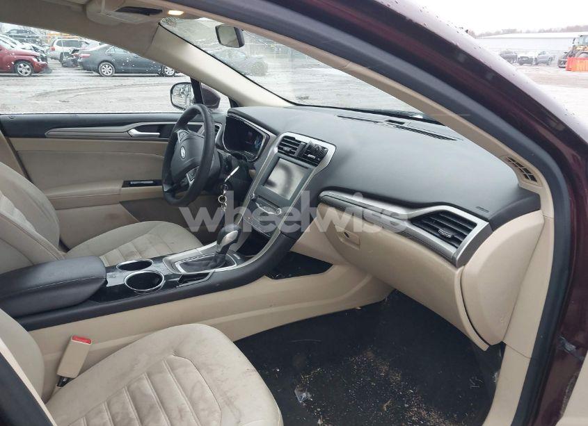 Photo 5 of 2013 Ford Fusion SE (VIN 3FA6P0H76DR130108)