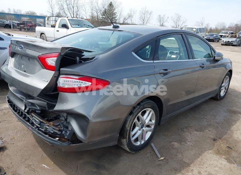Photo 4 of 2013 Ford Fusion SE (VIN 3FA6P0H76DR193547)