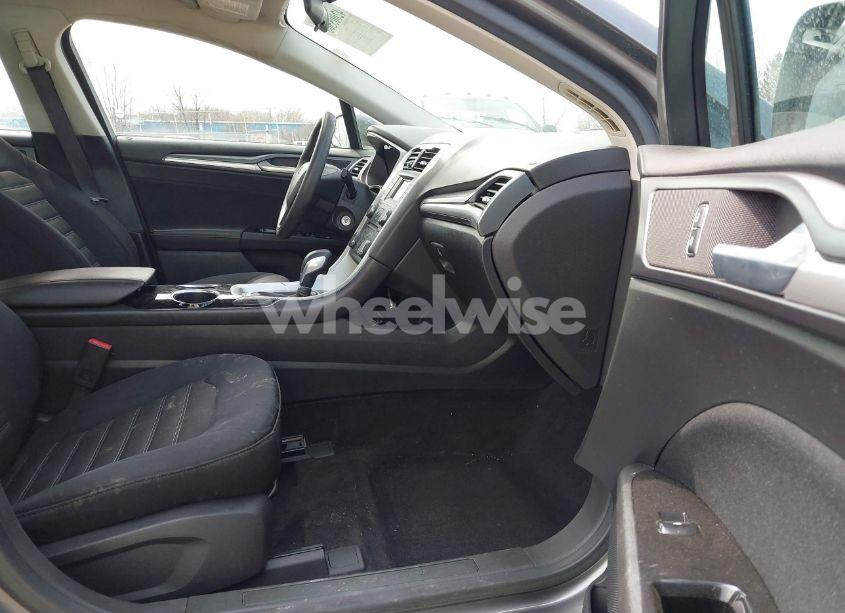 Photo 5 of 2013 Ford Fusion SE (VIN 3FA6P0H76DR193547)