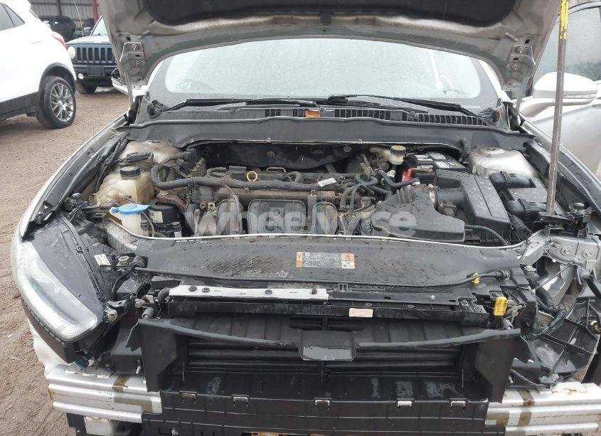 Photo 10 of 2013 Ford Fusion SE (VIN 3FA6P0H76DR262091)