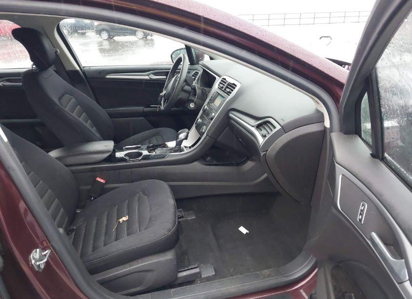 Photo 5 of 2013 Ford Fusion SE (VIN 3FA6P0H76DR304372)