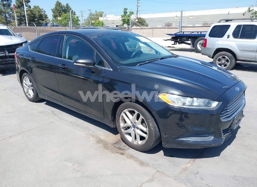 2013 Ford Fusion SE (VIN 3FA6P0H76DR312052) main photo