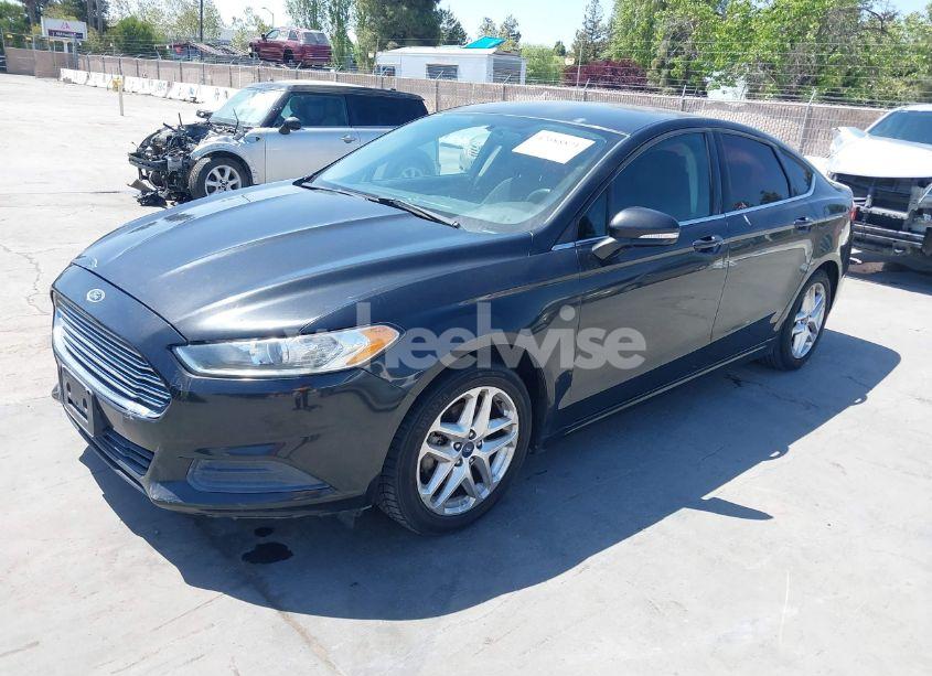 Photo 2 of 2013 Ford Fusion SE (VIN 3FA6P0H76DR312052)
