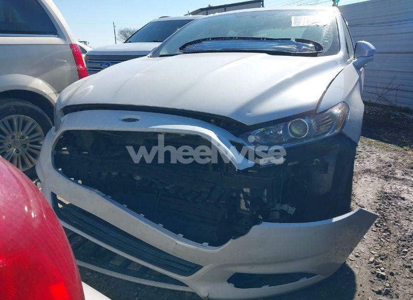 Photo 6 of 2013 Ford Fusion SE (VIN 3FA6P0H76DR387124)