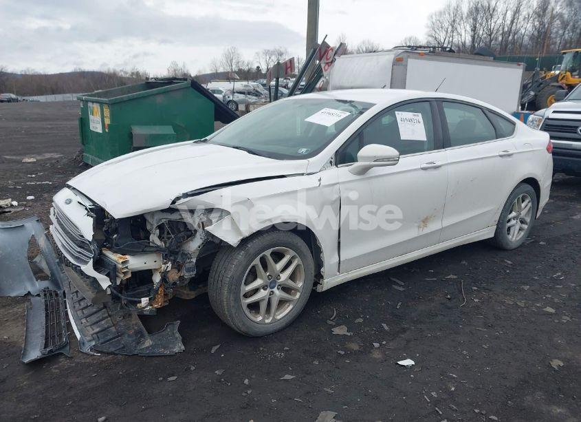 Photo 2 of 2014 Ford Fusion SE (VIN 3FA6P0H76ER115562)