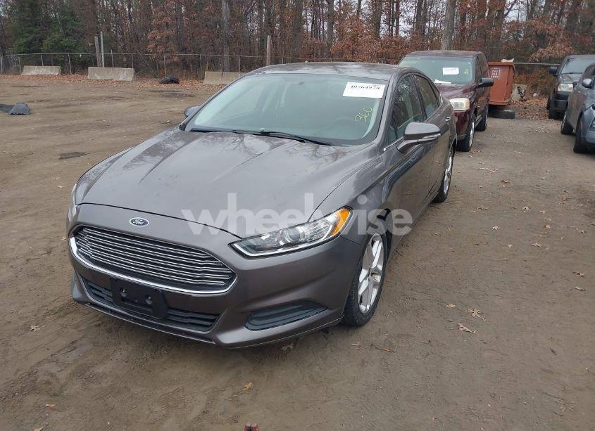Photo 2 of 2014 Ford Fusion SE (VIN 3FA6P0H76ER123516)