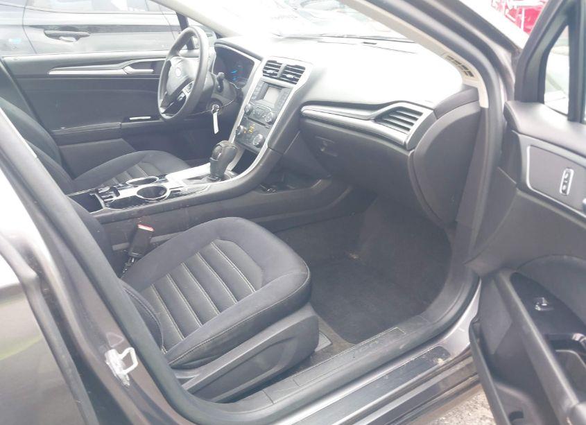 Photo 5 of 2014 Ford Fusion SE (VIN 3FA6P0H76ER132779)