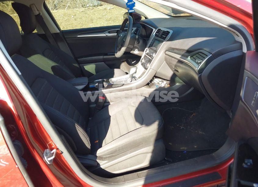 Photo 5 of 2014 Ford Fusion SE (VIN 3FA6P0H76ER240139)