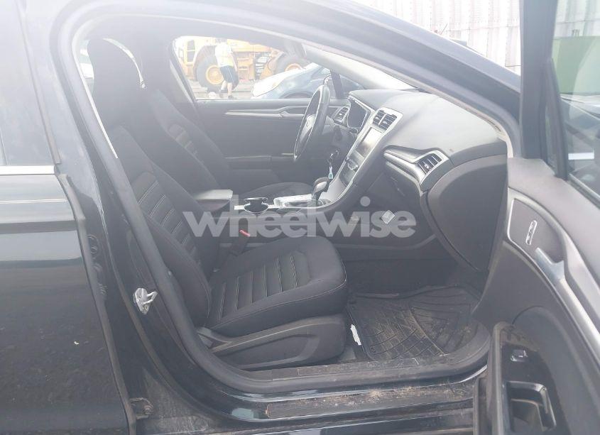 Photo 5 of 2014 Ford Fusion SE (VIN 3FA6P0H76ER246359)