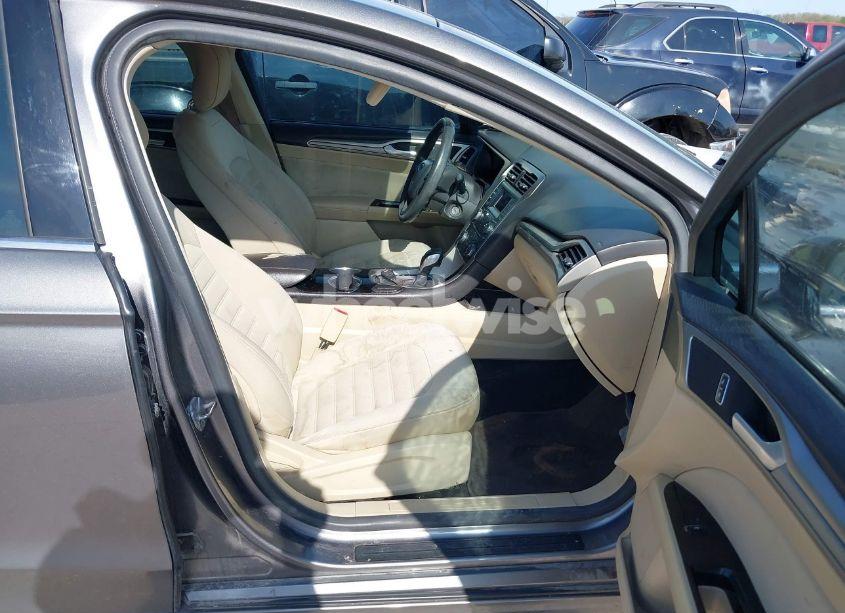 Photo 5 of 2014 Ford Fusion SE (VIN 3FA6P0H76ER255045)