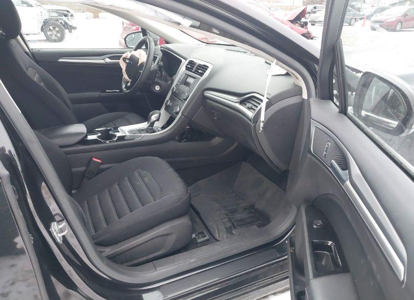 Photo 5 of 2014 Ford Fusion SE (VIN 3FA6P0H76ER282438)