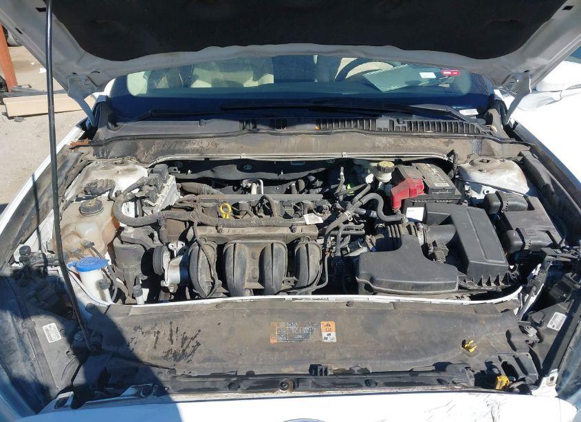 Photo 10 of 2015 Ford Fusion SE (VIN 3FA6P0H76FR118222)