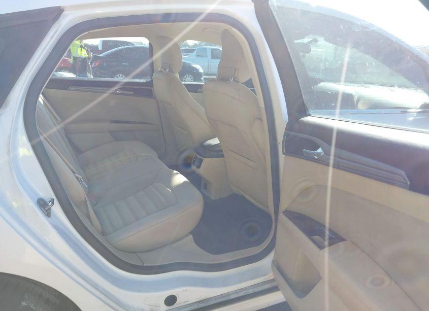 Photo 8 of 2015 Ford Fusion SE (VIN 3FA6P0H76FR118222)