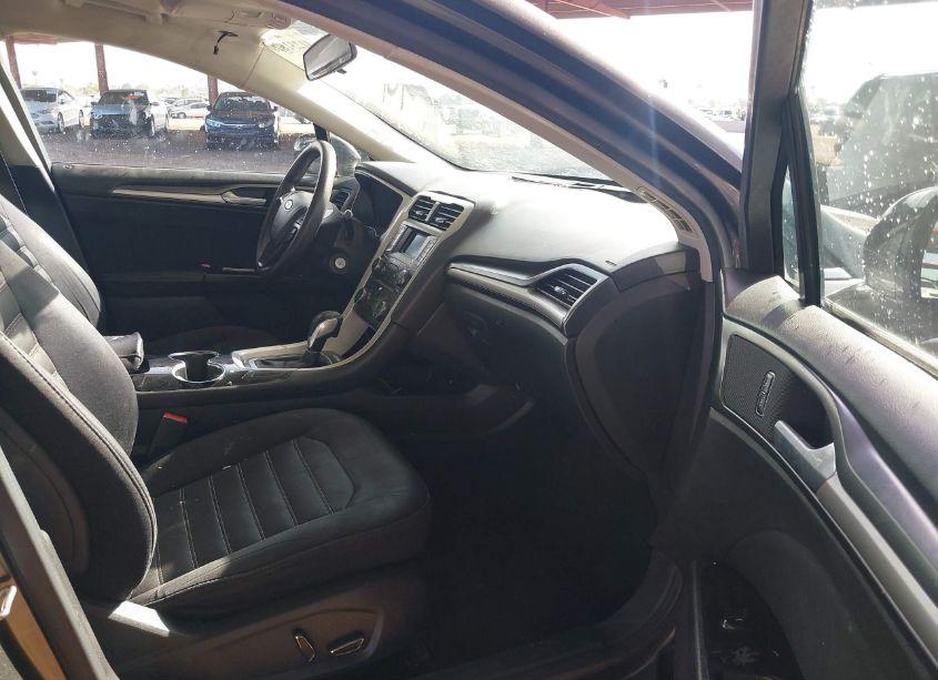 Photo 5 of 2015 Ford Fusion SE (VIN 3FA6P0H76FR129222)