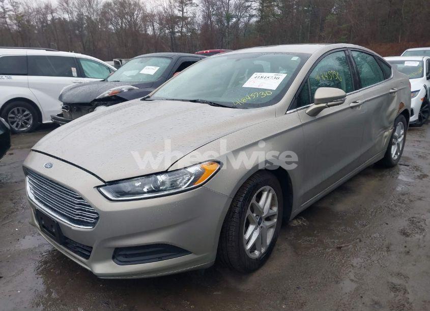 Photo 2 of 2015 Ford Fusion SE (VIN 3FA6P0H76FR173303)