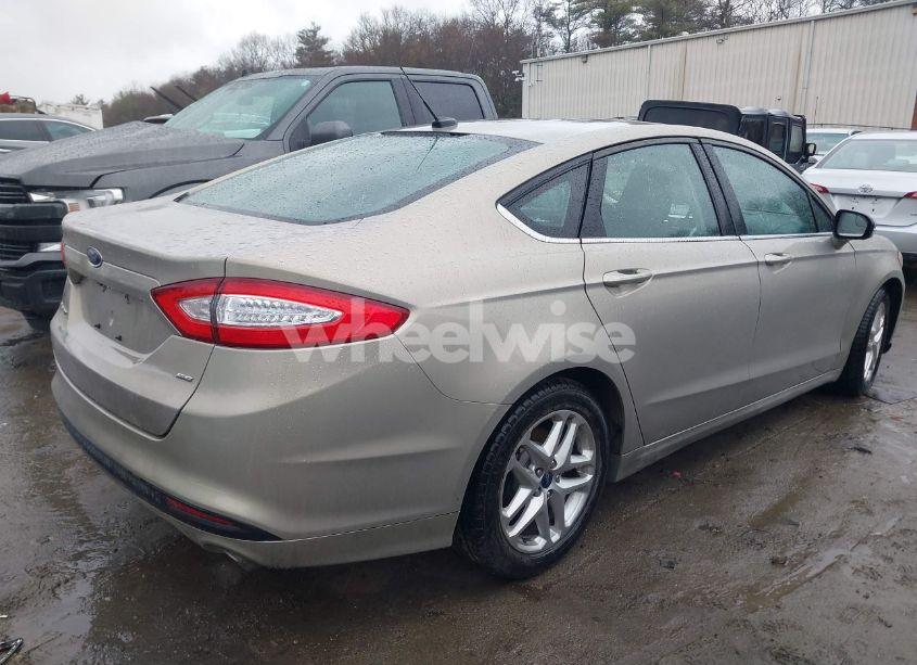 Photo 4 of 2015 Ford Fusion SE (VIN 3FA6P0H76FR173303)