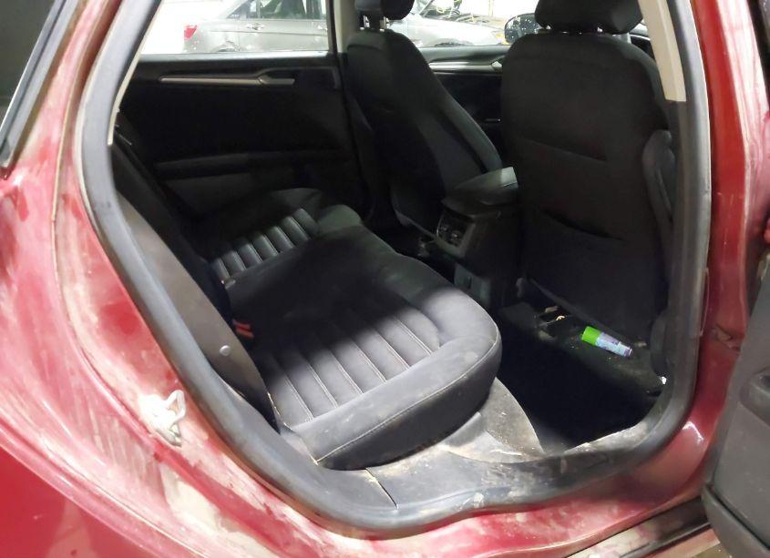 Photo 8 of 2015 Ford Fusion SE (VIN 3FA6P0H76FR207031)