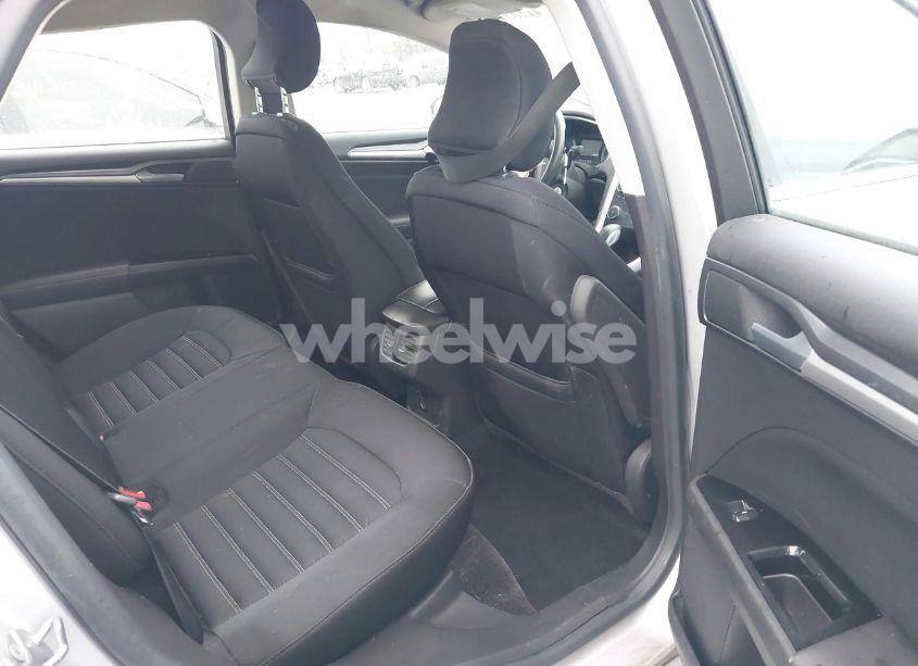 Photo 8 of 2015 Ford Fusion SE (VIN 3FA6P0H76FR207935)