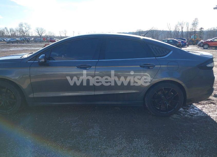Photo 15 of 2015 Ford Fusion SE (VIN 3FA6P0H76FR221673)