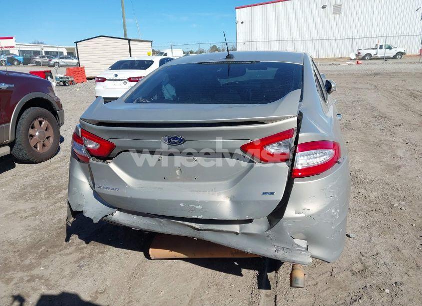 Photo 11 of 2015 Ford Fusion SE (VIN 3FA6P0H76FR235413)