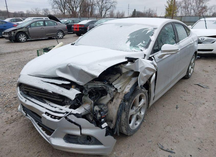 Photo 2 of 2015 Ford Fusion SE (VIN 3FA6P0H76FR247853)