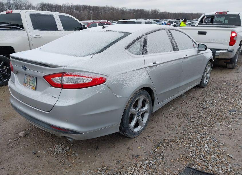 Photo 4 of 2015 Ford Fusion SE (VIN 3FA6P0H76FR247853)