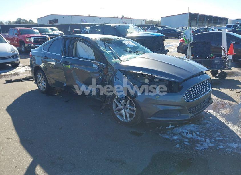 2015 Ford Fusion SE (VIN 3FA6P0H76FR274325) main photo