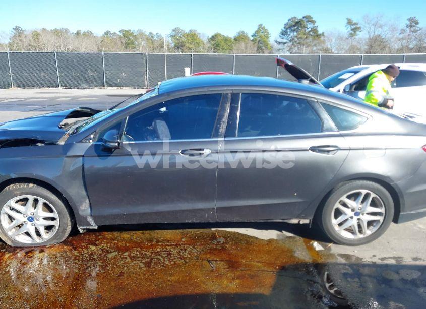 Photo 13 of 2015 Ford Fusion SE (VIN 3FA6P0H76FR274325)