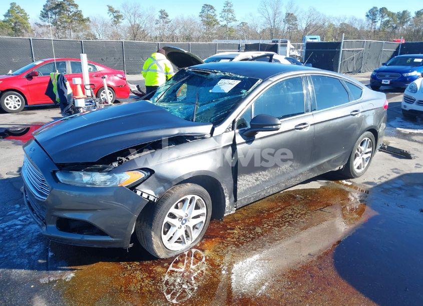 Photo 2 of 2015 Ford Fusion SE (VIN 3FA6P0H76FR274325)