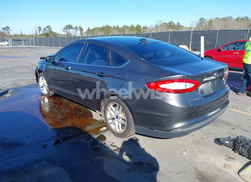 Photo 3 of 2015 Ford Fusion SE (VIN 3FA6P0H76FR274325)
