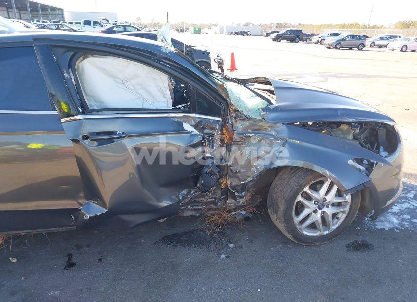 Photo 6 of 2015 Ford Fusion SE (VIN 3FA6P0H76FR274325)