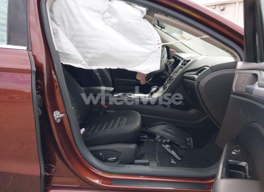 Photo 5 of 2015 Ford Fusion SE (VIN 3FA6P0H76FR275796)