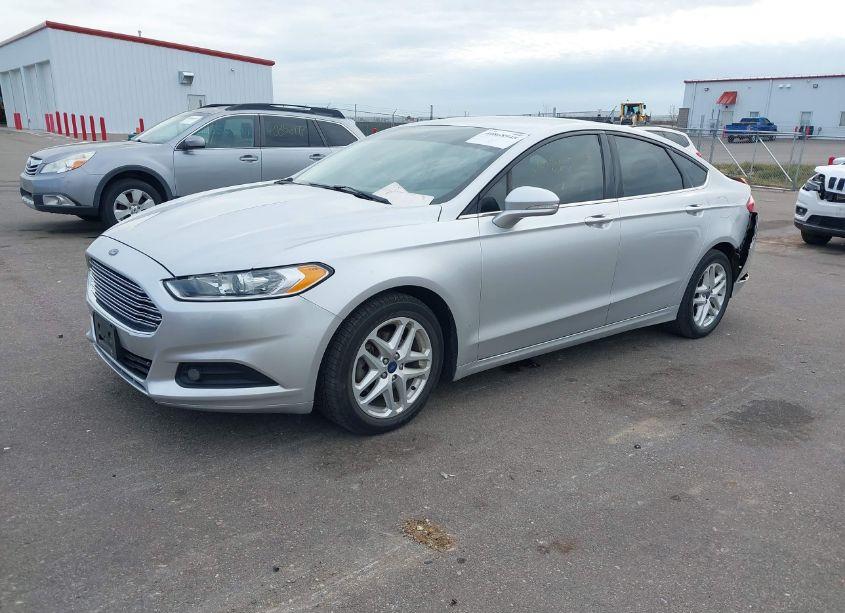 Photo 2 of 2015 Ford Fusion SE (VIN 3FA6P0H76FR280223)