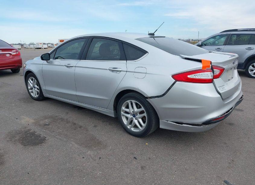 Photo 3 of 2015 Ford Fusion SE (VIN 3FA6P0H76FR280223)
