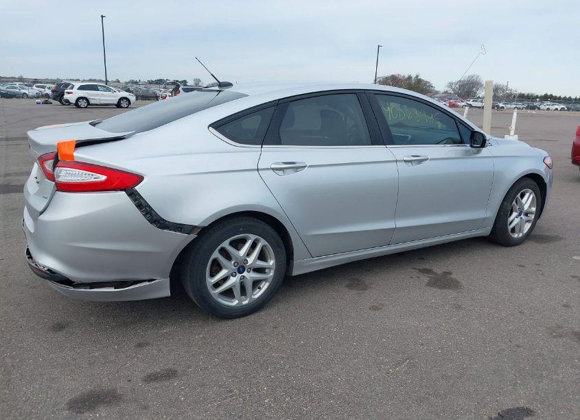 Photo 4 of 2015 Ford Fusion SE (VIN 3FA6P0H76FR280223)