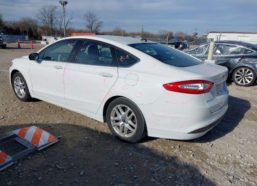 Photo 3 of 2015 Ford Fusion SE (VIN 3FA6P0H76FR289651)